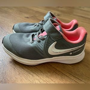 NIKE STAR RUNNER 2 Little Girl Sneakers